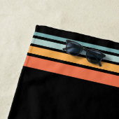 ヤシの木サングラスのレトロな家族の休暇のグルービー ビーチタオル (インサイチュ)