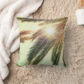 ヤシの木、ヴィンテージ調色の空。 クッション (ブランケット)