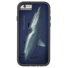 ヤップミクロネシアのグレーリーフシャーク iPhone 13ケース