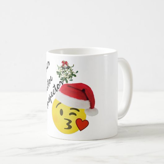 ヤドリギのキスの検査官の下のemojiのキスの役人 コーヒーマグカップ (正面右)