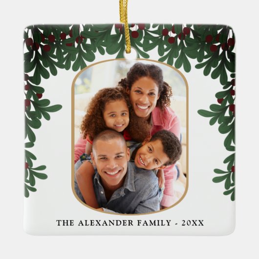 ヤドリギの葉の丸いフレーム2写真クリスマス セラミックオーナメント (正面)