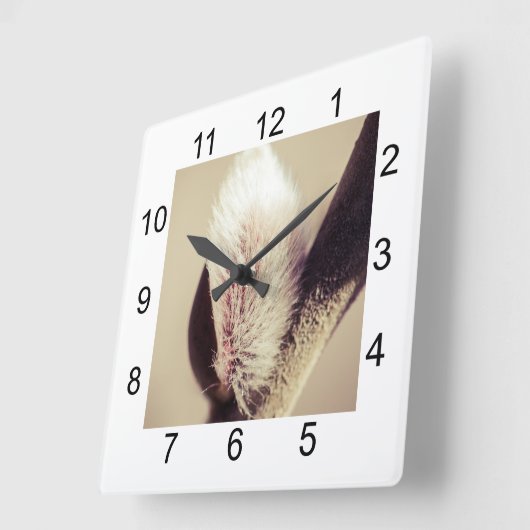 ヤナギの芽 – 新しい生活のスラスト スクエア壁時計 (傾斜)