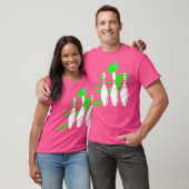 ヤモリとボウリングのピン Tシャツ (ユニセックス)