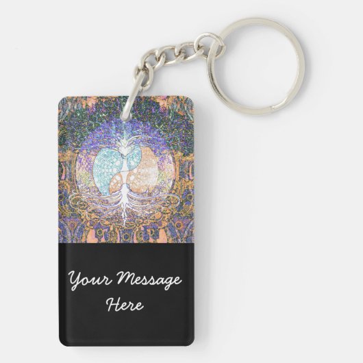 ヤンおよびハートの記号をyingの生命の樹 キーホルダー (裏面)