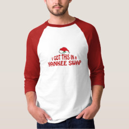 ヤンキースワップギフト – Santa Hat Tシャツ