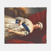 ヤングクイーンビクトリアウィズフラワーティアラポートレート フリースブランケット (正面(横))