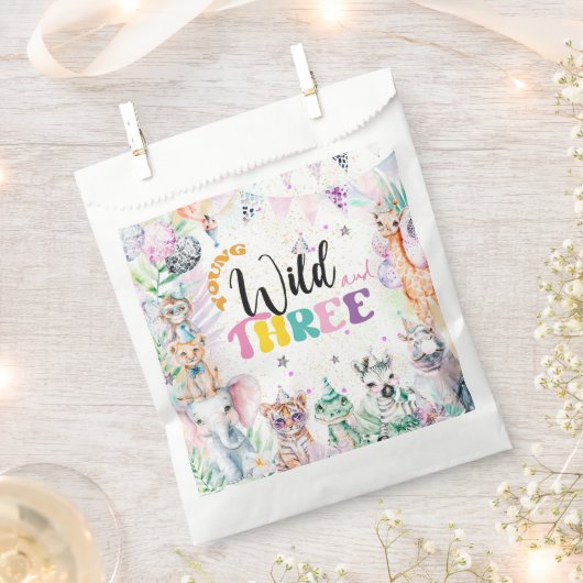 ヤングワイルドアンドスリーサファリアニマルガール誕生日 フェイバーバッグ (クリップ留めされた状態)