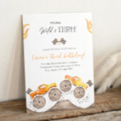 ヤング ワイルド アンド スリー オレンジ モンスター トラック 3歳の誕生日 招待状