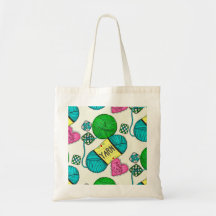 ヤーンのトートを持たなければなりません