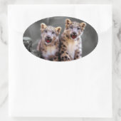 ユキヒョウの仔 楕円形シール (バッグ)