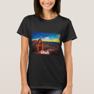 ユタのアーチス国立公園 Tシャツ