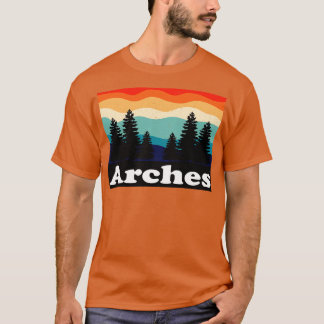 ユタのアーチス国立公園 Tシャツ
