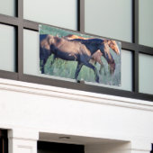 ユタの旗とグロメットの野生の馬 横断幕 (ビルの外側)