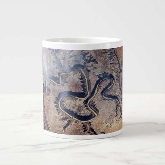 ユタの緑の川とその支流の峡谷 ジャンボコーヒーマグカップ (正面)