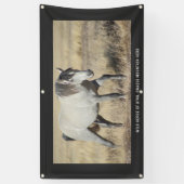 ユタバナーの野生馬 横断幕 (縦)