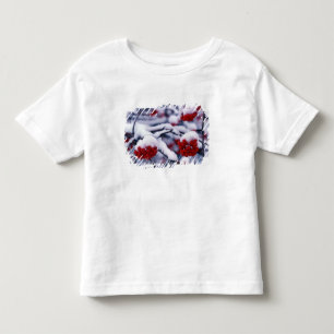 ユタ州のヨーロッパナナカマドの実の雪景色 トドラーTシャツ