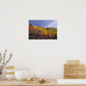 ユタ州のローガン渓谷を通過する秋 ポスター (キッチン)