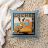 ユタ州アーチス国立公園 |ジャックラビット クッション (ブランケット)