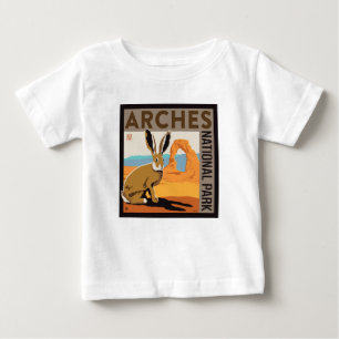 ユタ州アーチス国立公園 ジャックラビット ベビーTシャツ