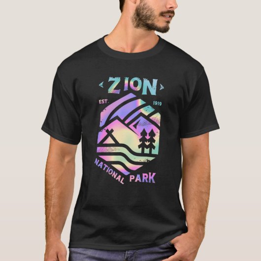 ユタ州ザイオン ビーハイブステート国立公園 マイティ5 Tシャツ (正面)
