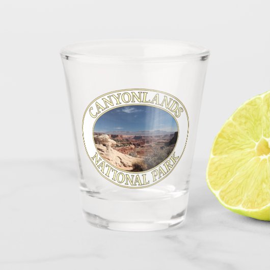 ユタ州モアブにあるカニョンランズ国立公園 ショットグラス (正面)