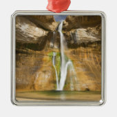 ユタ州、グランド階段エスカランテNM、下部カーフ メタルオーナメント (正面)