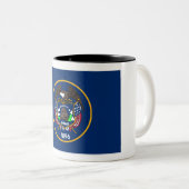 ユタ州:ビーハイブ州米国国旗、業界 ツートーンマグカップ (正面右)