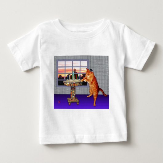 （ユダヤ教）メノラー猫 ベビーTシャツ (正面)