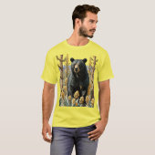 ユッカの花に囲まれた黒熊1 Tシャツ (正面フル)