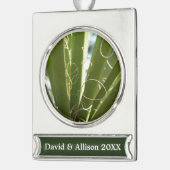 ユッカ葉グリーン自然写真 シルバープレートバナーオーナメント (左)