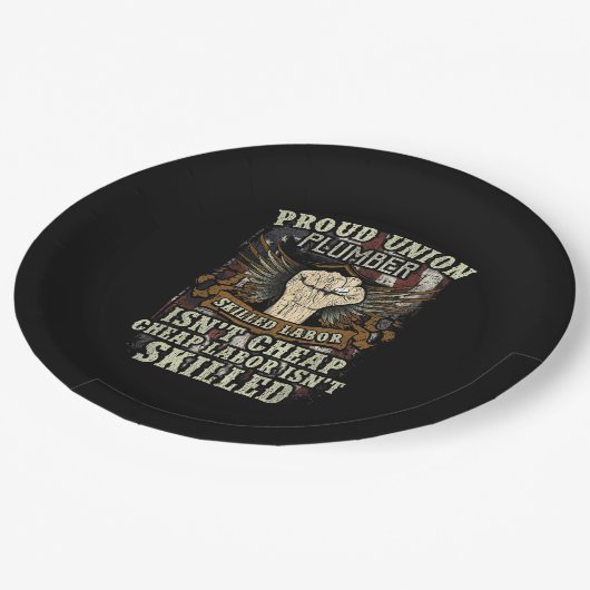 ユニオンのプラム誇りを持ったシャツの熟練労働者はチアではない ペーパープレート (アングル)