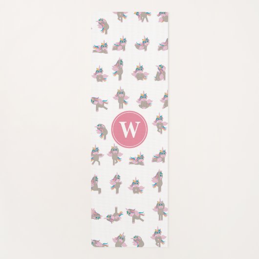 ユニコーンおもしろいヨガがピンクのモノグラムをポーズ ヨガマット (正面)
