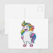 ユニコーンがヘアスタイリストとしてヘアスプレーを使用 ポストカード (正面/裏面)