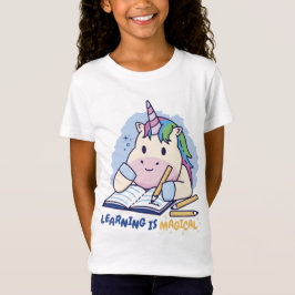 ユニコーンが勉強しているデザインのTシャツ Tシャツ