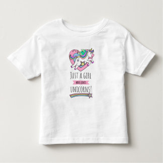 ユニコーンが大好きな女の子だ！ トドラーTシャツ