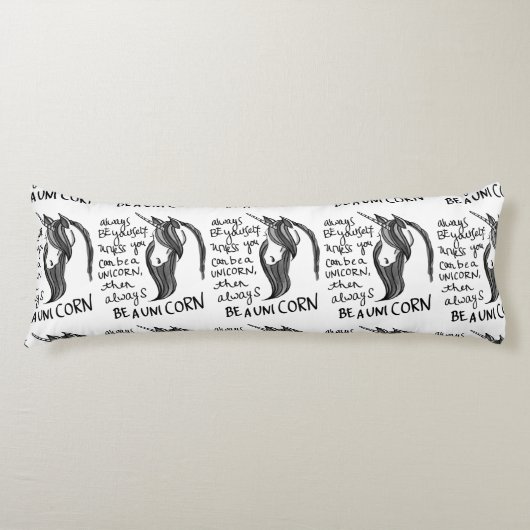 ユニコーンである場合もなかったら、あなた自身が常にあって下さい ボディピロー (正面)