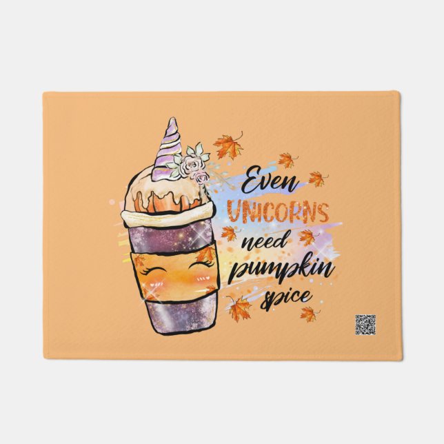 ユニコーンでもカボチャのスパイスが必要 ドアマット (正面)