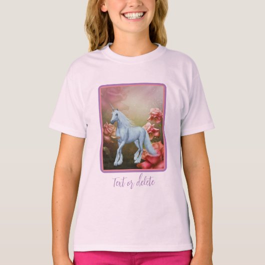 ユニコーンとバラファンタジー馬術パーソナライズされた Tシャツ (正面)