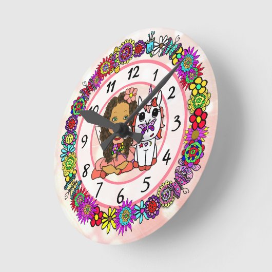 ユニコーンとフェアリーお洒落フォークアートガールズ ラウンド壁時計 (傾斜)