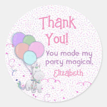 ユニコーンと振りかけるカラフル誕生日