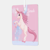 ユニコーンと雪の名前を追加ピンクメタルオーナメント メタルオーナメント (正面左)