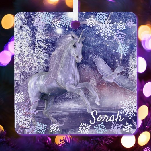 ユニコーンと雪の名前を追加ラベンダー メタルオーナメント