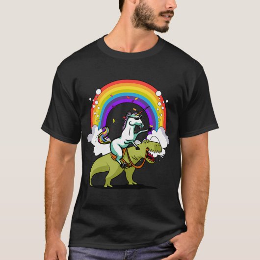 ユニコーンに乗られたティラノサウルス Tシャツ (正面)