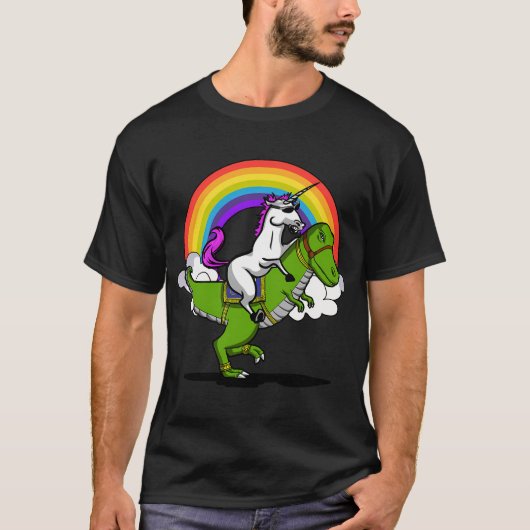 ユニコーンに乗られたティラノサウルス Tシャツ (正面)
