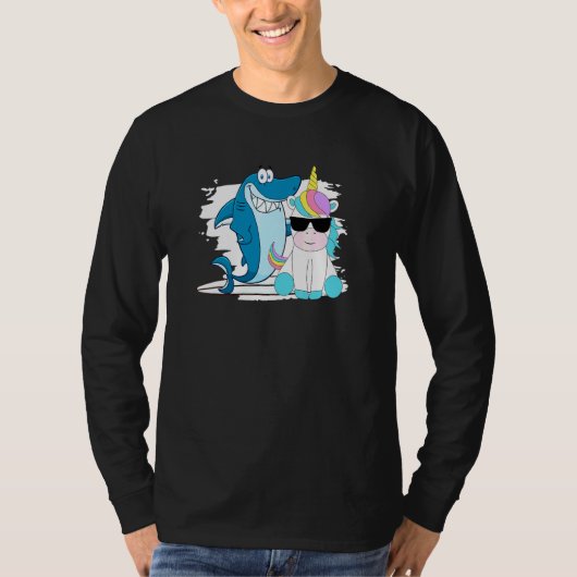 ユニコーンに乗るサメ クールTシャツ Tシャツ (正面)