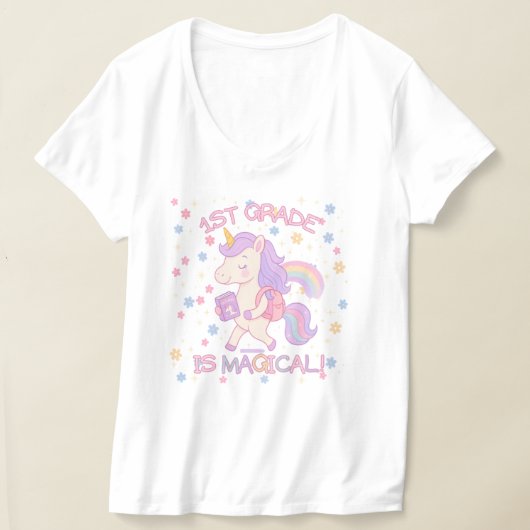 ユニコーンのかわいいパステルカラーの1年生は魔法 Tシャツ (レイダウン)