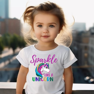 ユニコーンのように輝くかわいい女の子 トドラーTシャツ