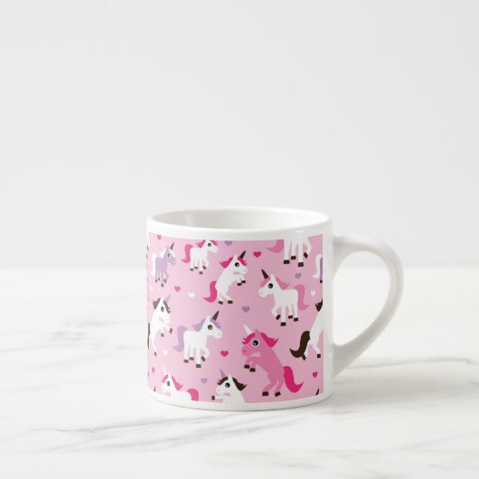 ユニコーンのイラストレーションは背景をからかいます エスプレッソカップ (右)