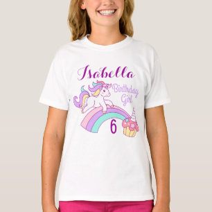 ユニコーンのカップケーキの誕生日のティー Tシャツ