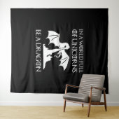 ユニコーンの世界に入ったユニコーンはドラゴンになる タペストリー (インサイチュ(横))